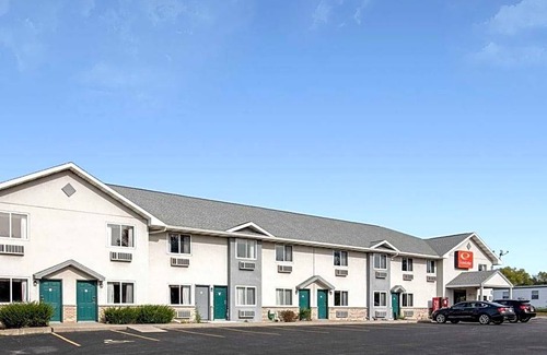 Canandaigua Hotel | Econo Lodge Inn & Suites Canandaigua