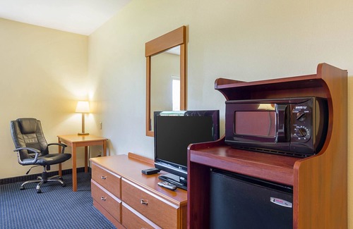 North Little Rock Hotel | Econo Lodge Inn & Suites Pritchard Road North Little Rock
