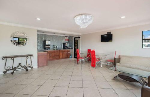 Lake Charles Cabina | Econo Lodge Lake Charles University Area