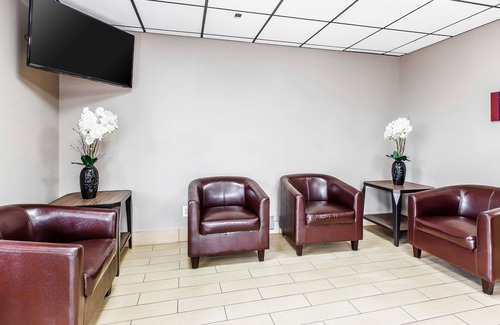 Savannah Hotel | Econo Lodge Midtown