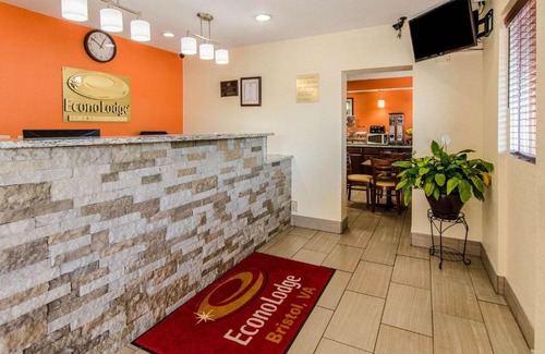 Bristol Cabina | Econo Lodge Near Motor Speedway