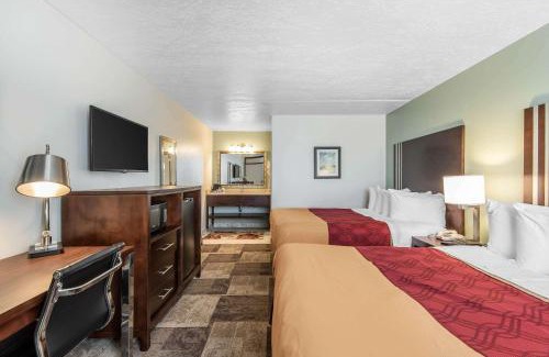 Oak Grove Cabina | Econo Lodge Oak Grove-Blue Springs