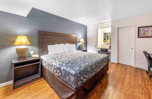 Barstow Hotel | Econo Lodge On Historic Route 66