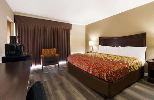 Perry Cabina | Econo Lodge - Perry National Fair Ground Area