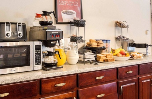 Petersburg Hotel | Econo Lodge Petersburg - Fort Lee