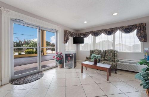 Thomaston Cabina | Econo Lodge Thomaston