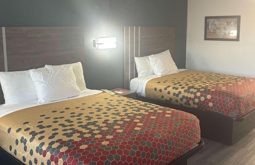Calhoun Hotel | Econo Lodge