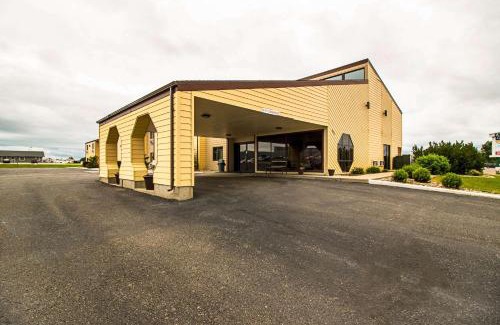 Watertown Cabina | Econo Lodge
