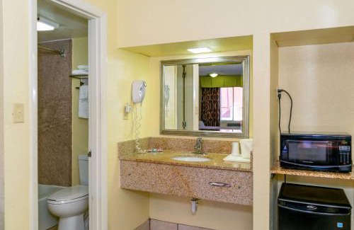 Weldon Cabina | Econo Lodge Weldon - Roanoke Rapids