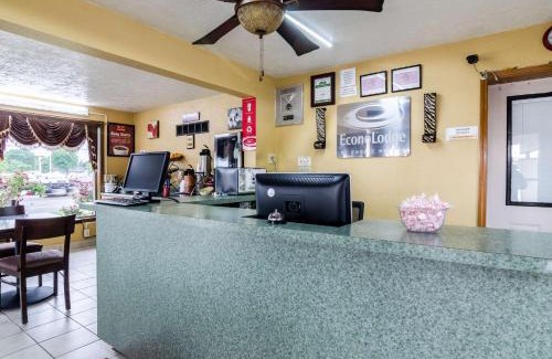 Winfield Cabina | Econo Lodge Winfield