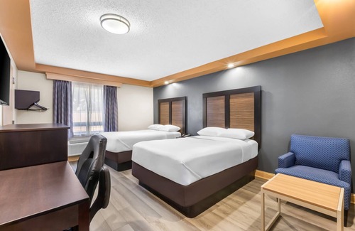 Iselin Hotel | Econo Lodge Woodbridge
