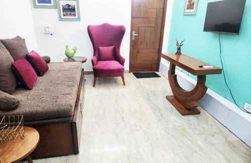 Greater Kailash Apartamento | Economical Modern 1BHK Unit Prime Location 6