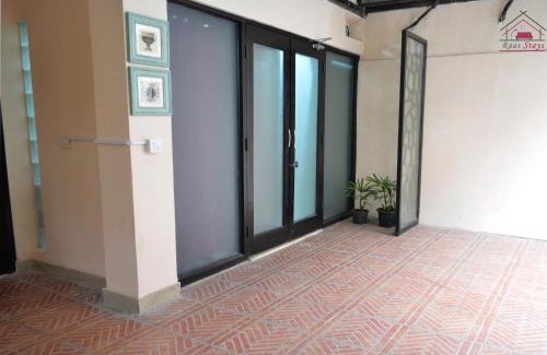 Greater Kailash Apartamento | Economical Modern 1BHK Unit Prime Location 6