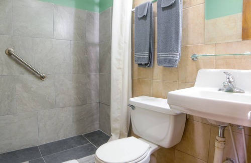 Lockport Hotel | Economy Inn By OYO Lockport near Houma