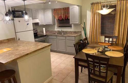 North Central Hollywood Casa | Econoroom Hollywood