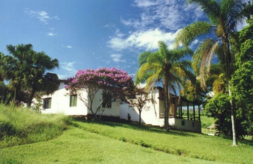 Guararema Cabaña | Ecos da Mata, césped de 11 mil m2, rodeado de vegetación, hermosa piscina.