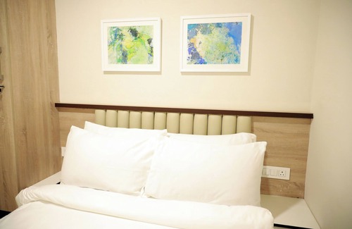 Kochi Cabina | EcoValue Kochi - 200 meters from Kerala High Court