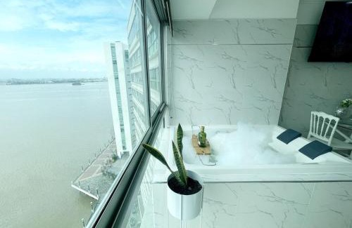 Puerto Santa Ana Apartamento | Ecuabook Penthouse Jacuzzi Riverfront 11012