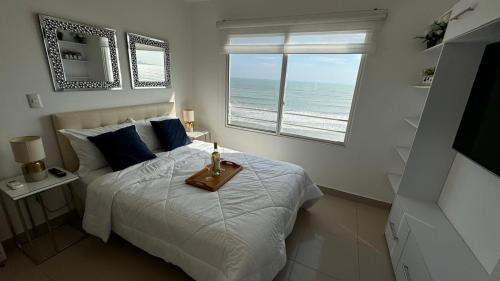 El Arenal Apartamento | Ecusuites Jacuzzi en Playas Vista Mar