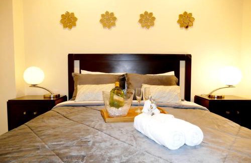 Puerto Santa Ana Apartamento | Ecusuites Torre sol mall del sol