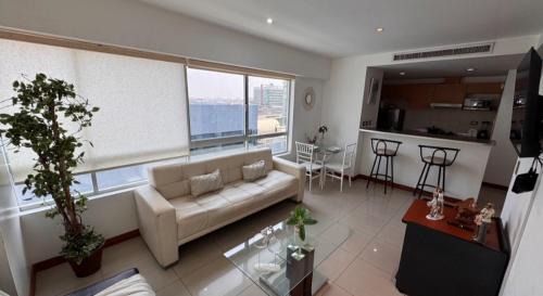 Simon Bolivar Apartamento | Ecusuites TorreSol I Parking Trade Center - Gye Airport