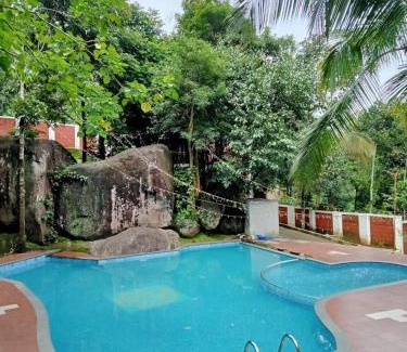 Sulthan Bathery Complejo | Edakkal Village Resort - A Premium Boutique Lodging, Wayanad