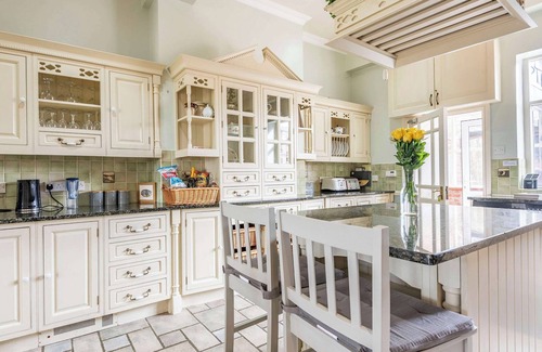 Kingswood Cabaña | Edderton Hall Country House