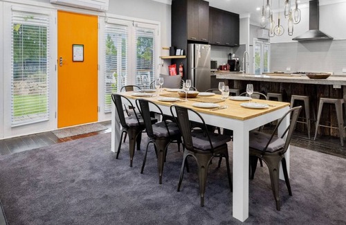 Berridale Casa | Edelweiss Cottage set in a great garden with outdoor dining