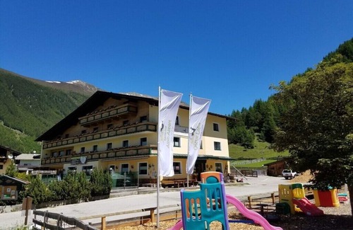 Niederthai Casa | Edelweiss | Centro ecuestre Alpine Appart