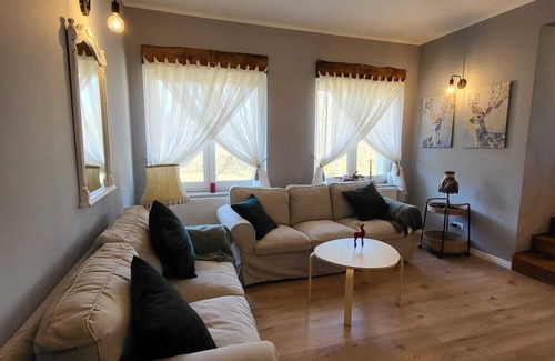 Bran Casa | EDEN BY THE MOUNTAIN