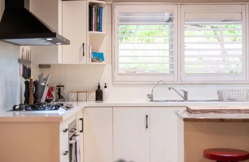 Aldgate Casa | Eden Gardens in the scenic Adelaide Hills (Aldgate village)