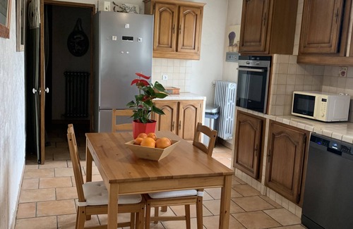 Fuveau Villa | EDEN HOUSE 250 m2, 4 bdrms 4 bathrms, private swimming pool, enclosed garden 4000 m2, parking lot