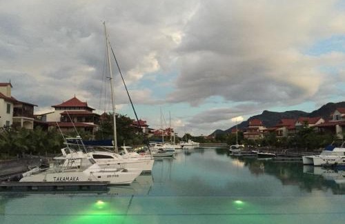 Mahe Island Apartamento | Eden Island P238A13 Lux Apartment