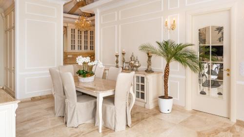 Sunny Beach Villa | Eden Park Luxury Villas