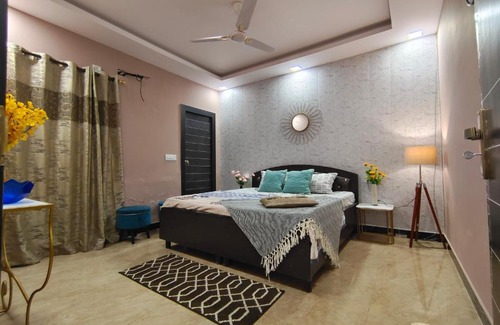 Faridabad Apartamento | Eden Sky Villa