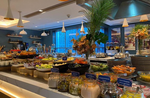 Deira Hotel | Edge Creekside Hotel