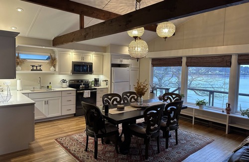 Edgecomb Cabaña | Edgecomb Maine. Close to Boothbay & Wiscasset. Very private and relaxing.