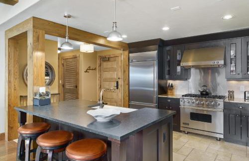 Steamboat Springs Apartamento | Edgemont 2603 - Luxury Ski-in Ski-out Condo