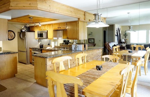 June Lake Apartamento | Edgewater 18