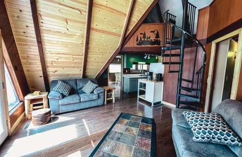 Rockbridge Cabina | Edgewater Escape A-frame Cabin (Hocking Hills Area)