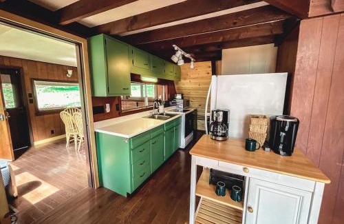 Rockbridge Casa | Edgewater Escape, Hocking Hills, Hot Tub, Pond