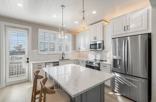 Cortez Casa | Edgewater Escape: Luxury Eco Canal-Front Home Near Beach with Pool & Dock