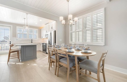 Cortez Casa | Edgewater Escape: Luxury Eco Canal-Front Home Near Beach with Pool & Dock