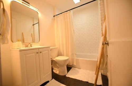 Detroit - Shoreway Apartamento | Edgewater Stay on W78th