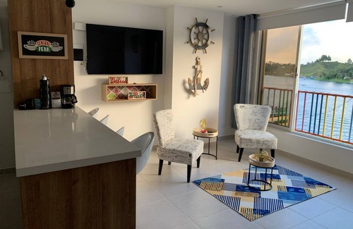 Guatape Apartamento | Edificio Avenida Malecon