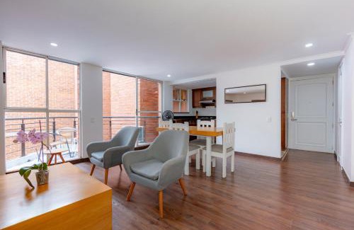Astorga Apartamento | Edificio Casa Roma by Host Medellin