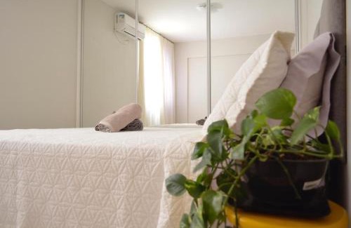 Setor Bueno Apartamento | Ed Casablanca proximo a Av T63 shopping e parque