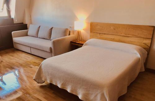 Maria Auxiliadora Apartamento | Edificio El Moderno, Vigo 1.902