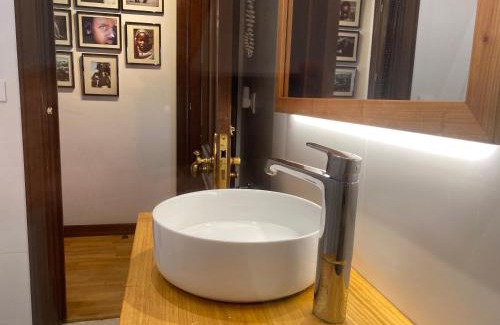 Maria Auxiliadora Apartamento | Edificio El Moderno, Vigo 1.902