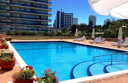 Aidy Grill Apartamento | Edificio Long Beach